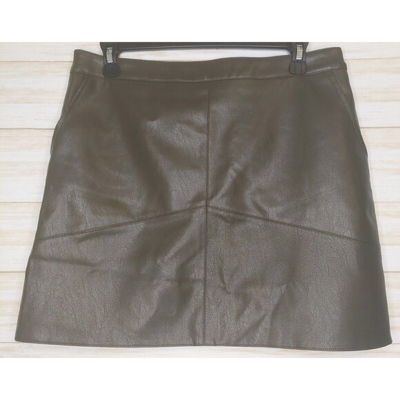 Lulus Dresses & Skirts - Lulus Mini Skirt Womens Large Faux Leather Dark Brown Back Zip Pockets Lined